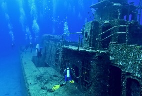 Shipwreck Diving